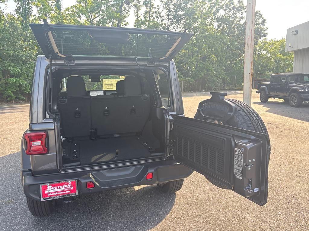 new 2025 Jeep Wrangler car, priced at $53,121