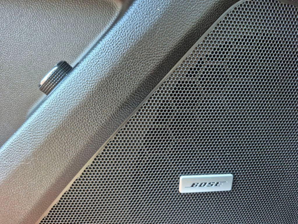 used 2021 Chevrolet Traverse car, priced at $26,569