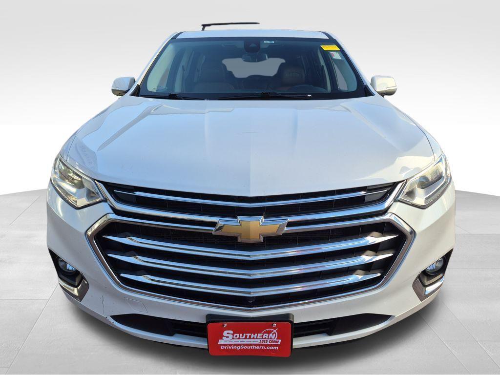 used 2021 Chevrolet Traverse car, priced at $26,569