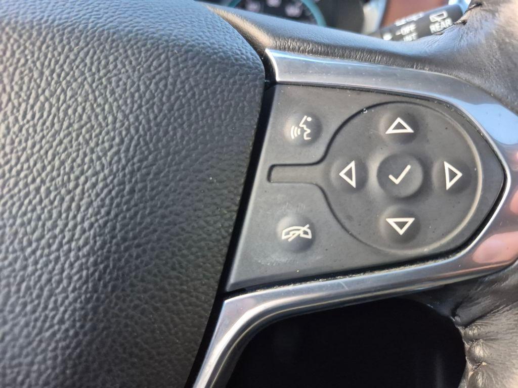 used 2021 Chevrolet Traverse car, priced at $26,569