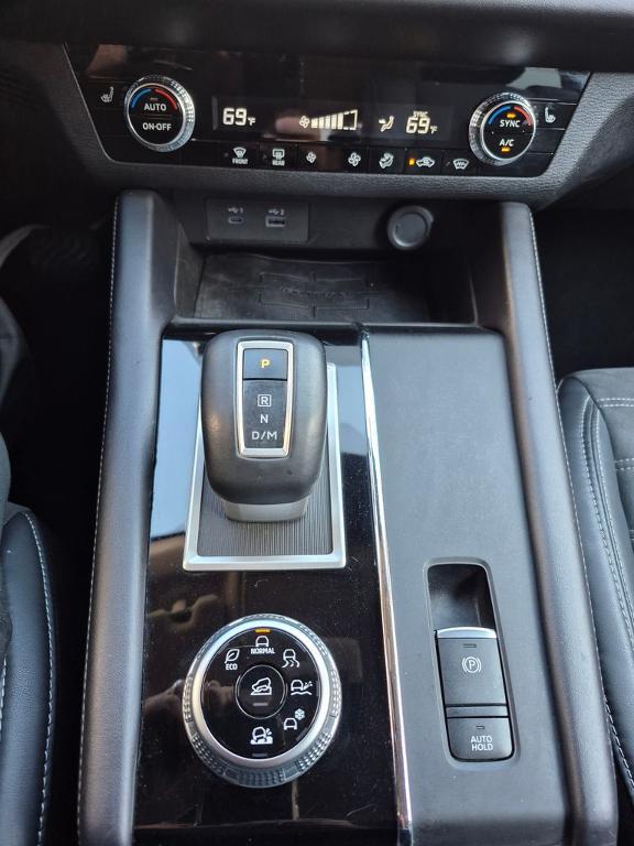 used 2023 Mitsubishi Outlander car, priced at $25,757