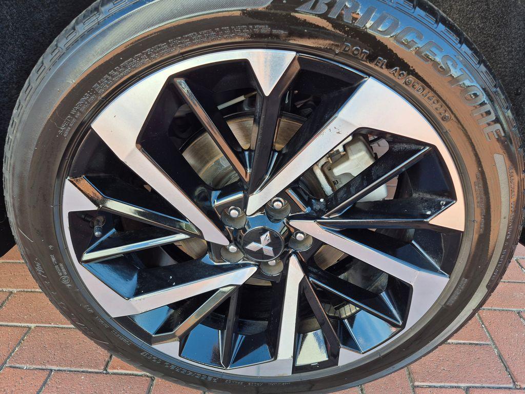 used 2023 Mitsubishi Outlander car, priced at $25,757