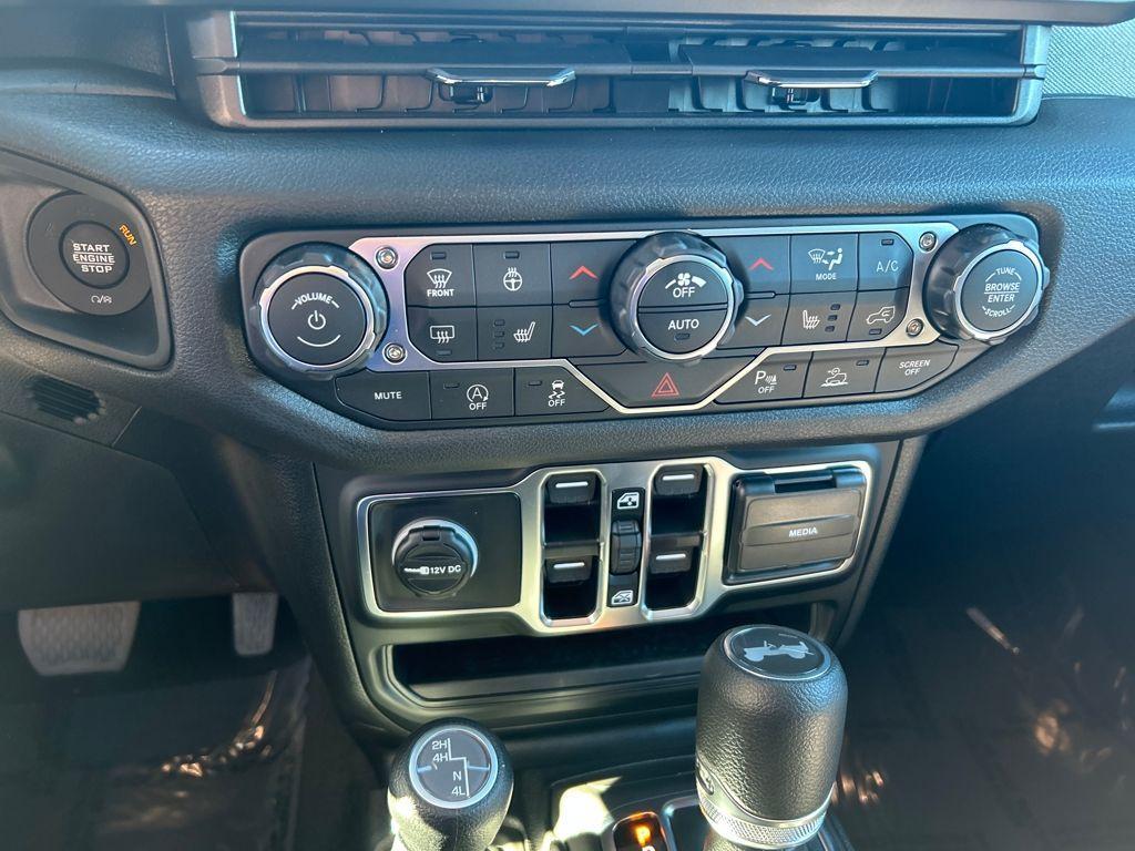 new 2026 Jeep Wrangler car, priced at $48,616