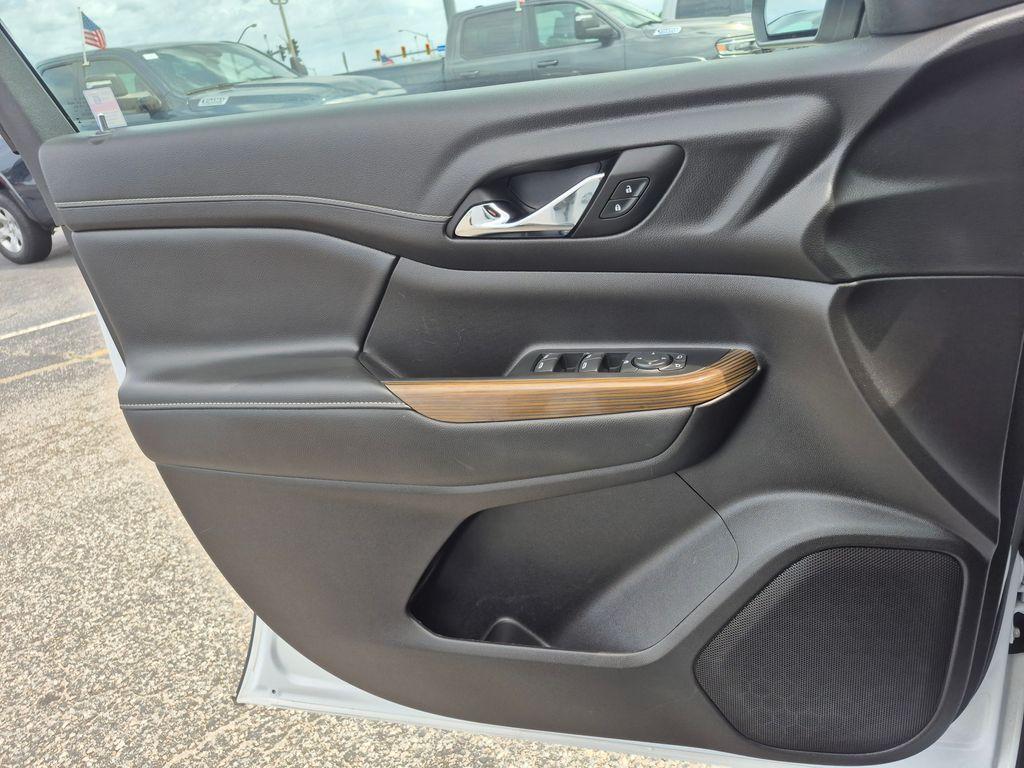 used 2023 GMC Acadia car, priced at $30,850