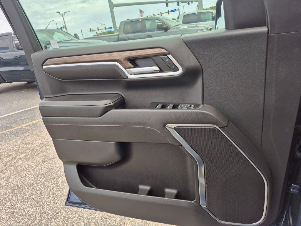 used 2022 Chevrolet Silverado 1500 car, priced at $36,590
