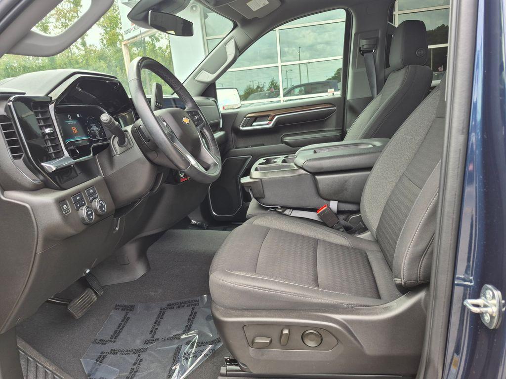 used 2022 Chevrolet Silverado 1500 car, priced at $36,590