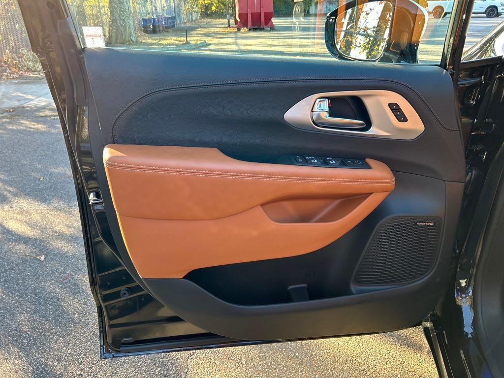 new 2026 Chrysler Pacifica car, priced at $49,284