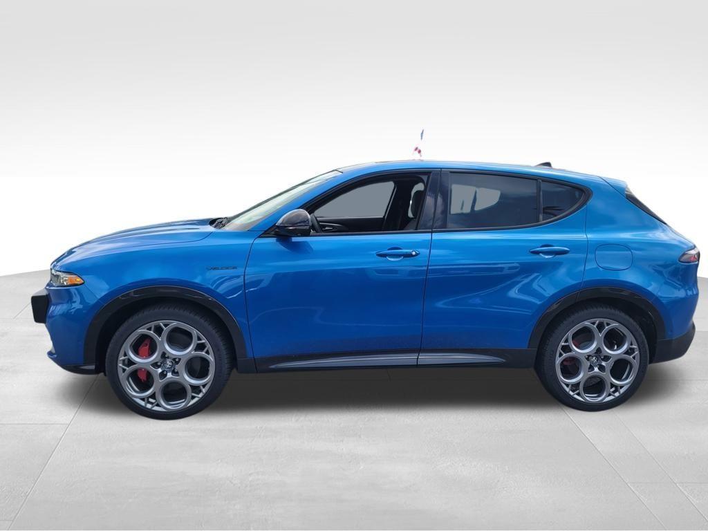 new 2024 Alfa Romeo Tonale car, priced at $37,484