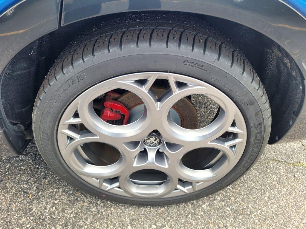 new 2024 Alfa Romeo Tonale car, priced at $37,484