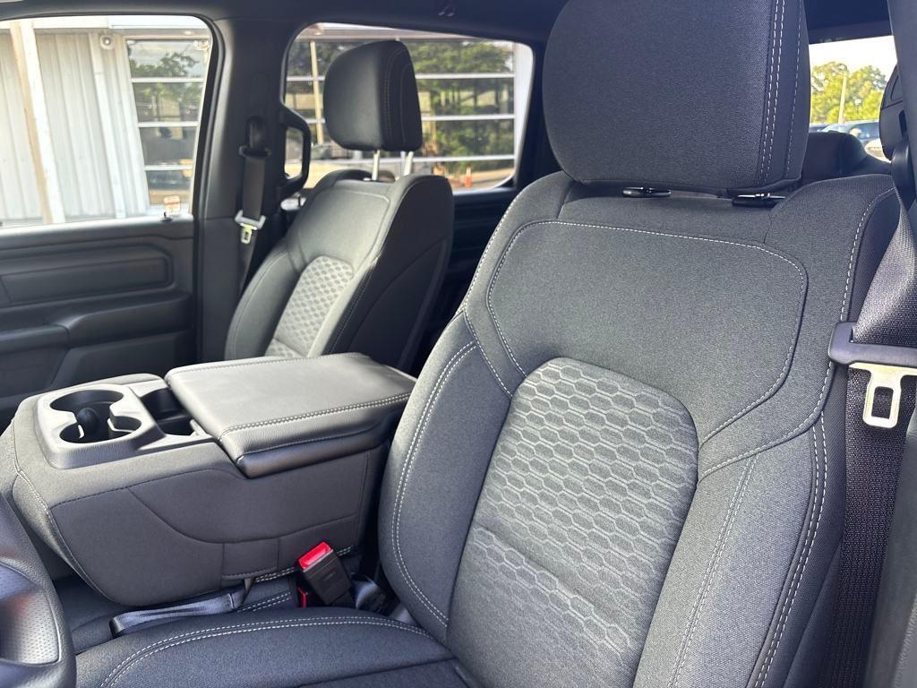 new 2025 Ram 1500 car, priced at $44,492