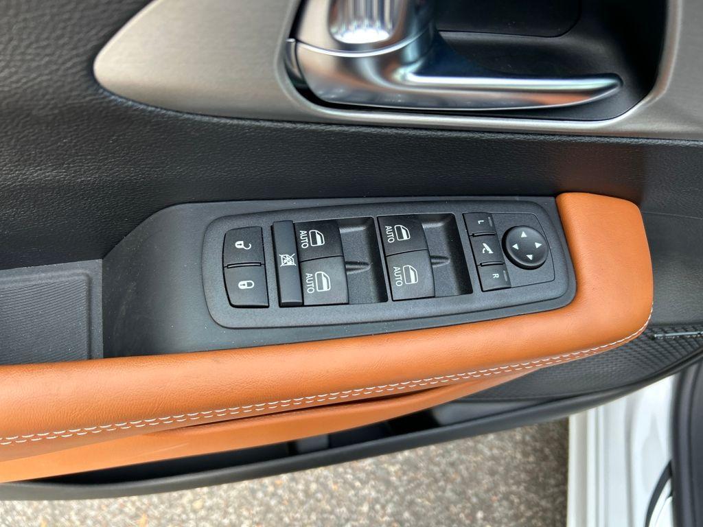 new 2026 Chrysler Pacifica car, priced at $49,284