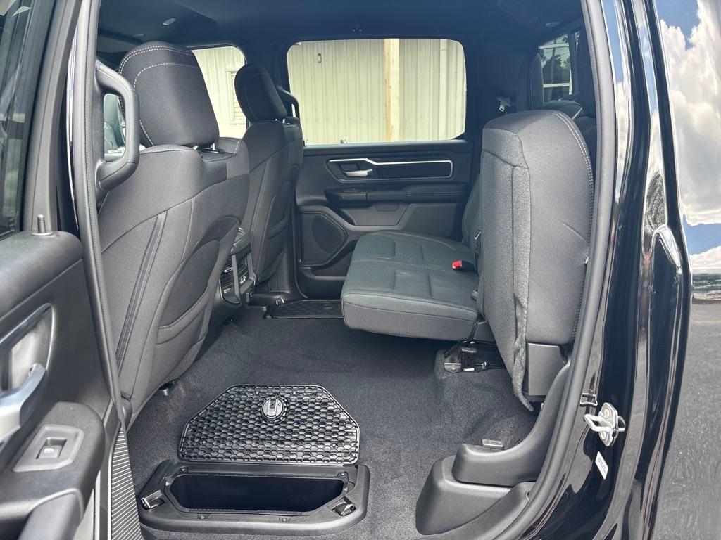 new 2025 Ram 1500 car, priced at $53,637