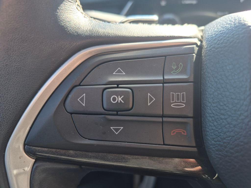 used 2022 Jeep Grand Cherokee L car, priced at $32,143