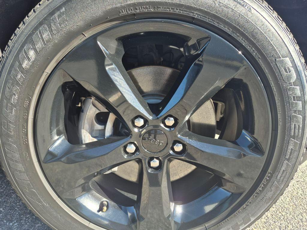 used 2022 Jeep Grand Cherokee L car, priced at $32,143