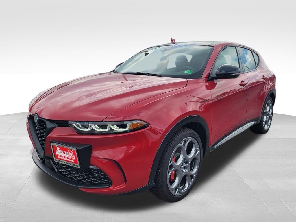 new 2024 Alfa Romeo Tonale car, priced at $37,475