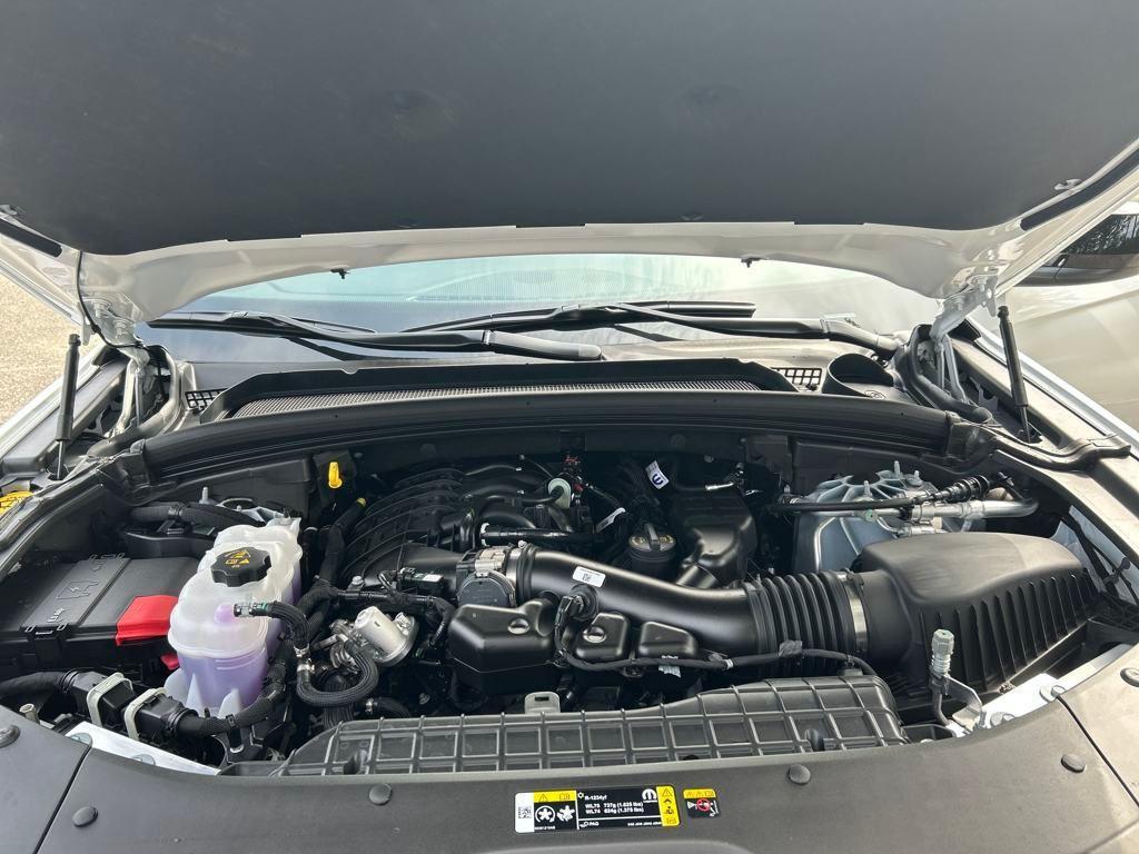 new 2025 Jeep Grand Cherokee car, priced at $35,146