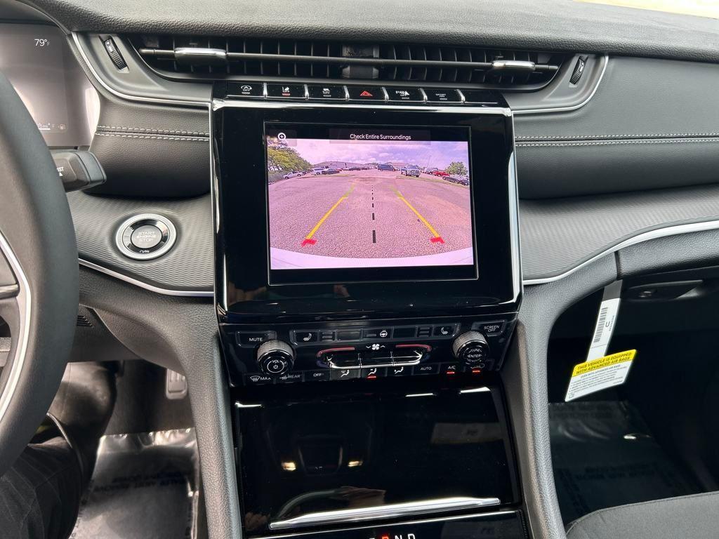 new 2025 Jeep Grand Cherokee car, priced at $35,146