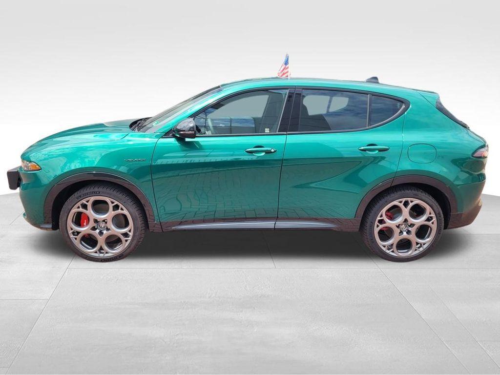 new 2024 Alfa Romeo Tonale car, priced at $37,228