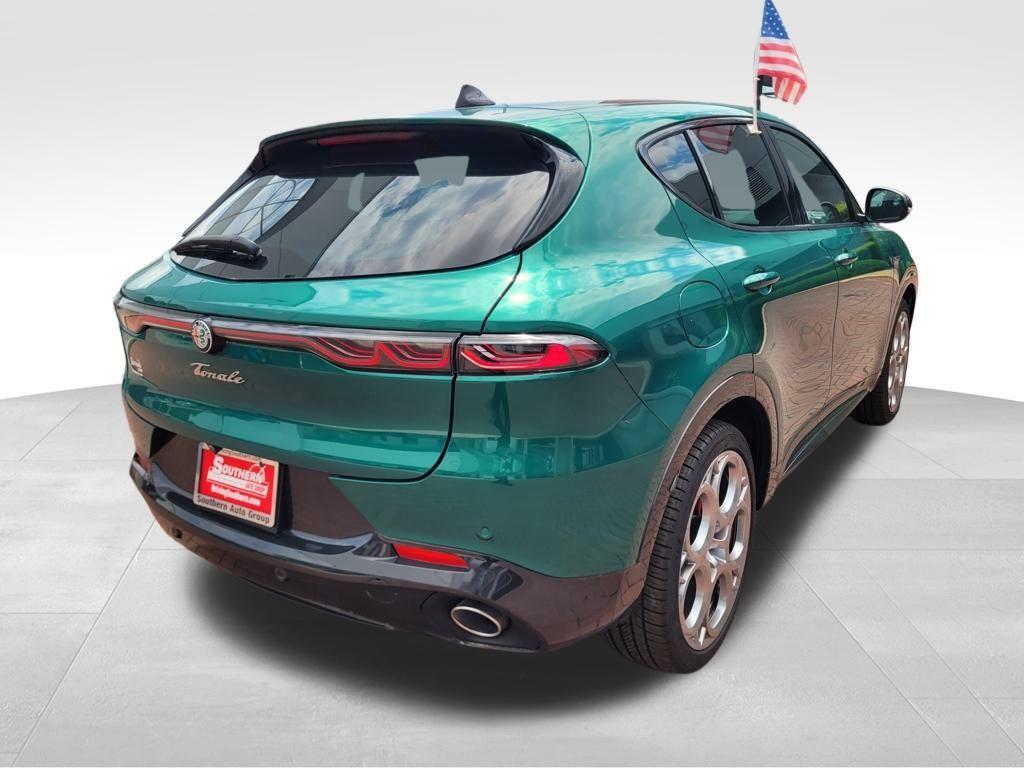 new 2024 Alfa Romeo Tonale car, priced at $37,228