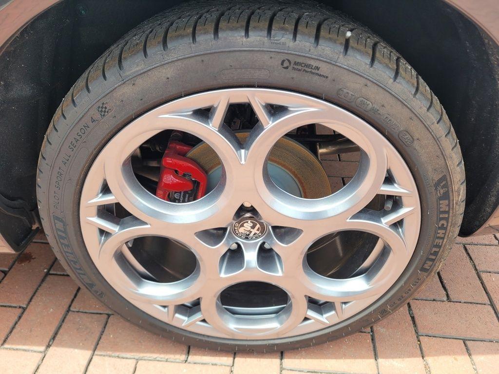 new 2024 Alfa Romeo Tonale car, priced at $37,228