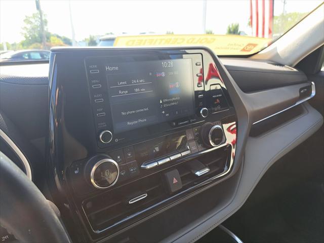used 2022 Toyota Highlander car, priced at $37,000