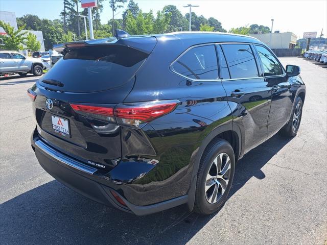 used 2022 Toyota Highlander car, priced at $37,000