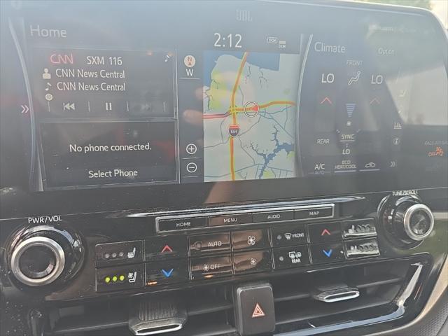 used 2020 Toyota Highlander car, priced at $32,500