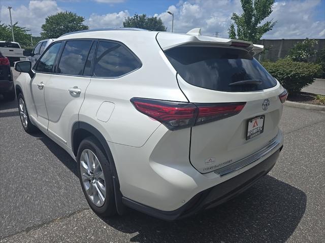 used 2020 Toyota Highlander car, priced at $32,500