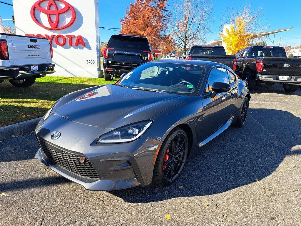 new 2025 Toyota GR86 car, priced at $36,059