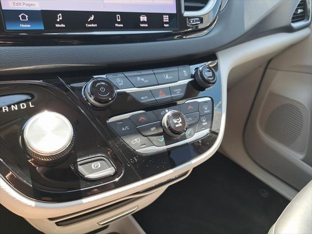 used 2023 Chrysler Pacifica car, priced at $24,200