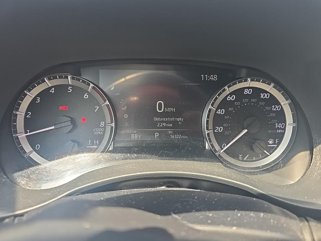 used 2024 Toyota Highlander car, priced at $45,900
