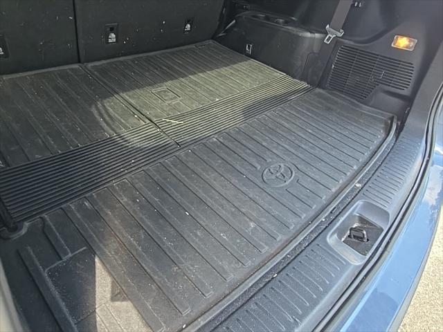 used 2019 Toyota Highlander car, priced at $29,000