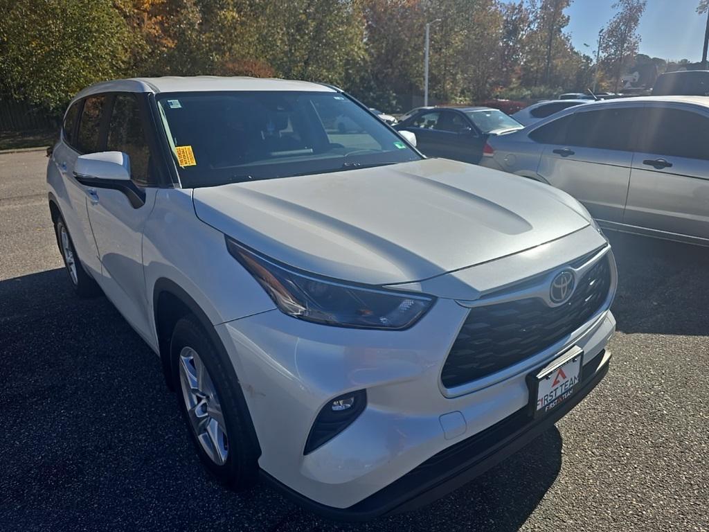 used 2023 Toyota Highlander car, priced at $28,700