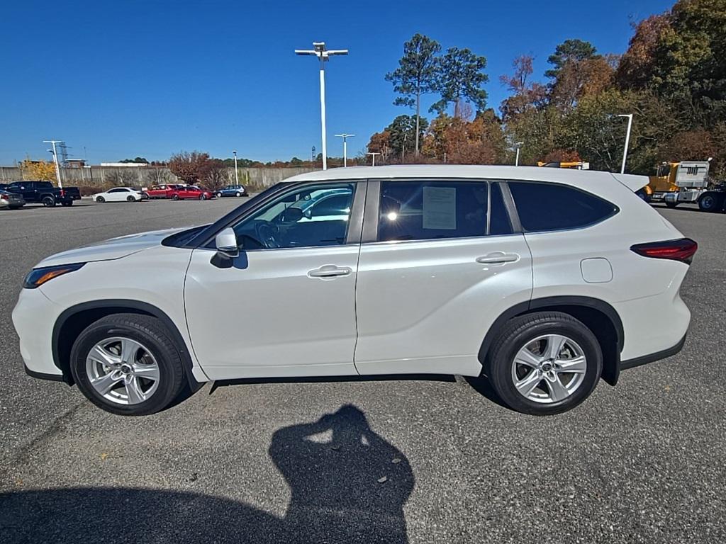 used 2023 Toyota Highlander car, priced at $28,700