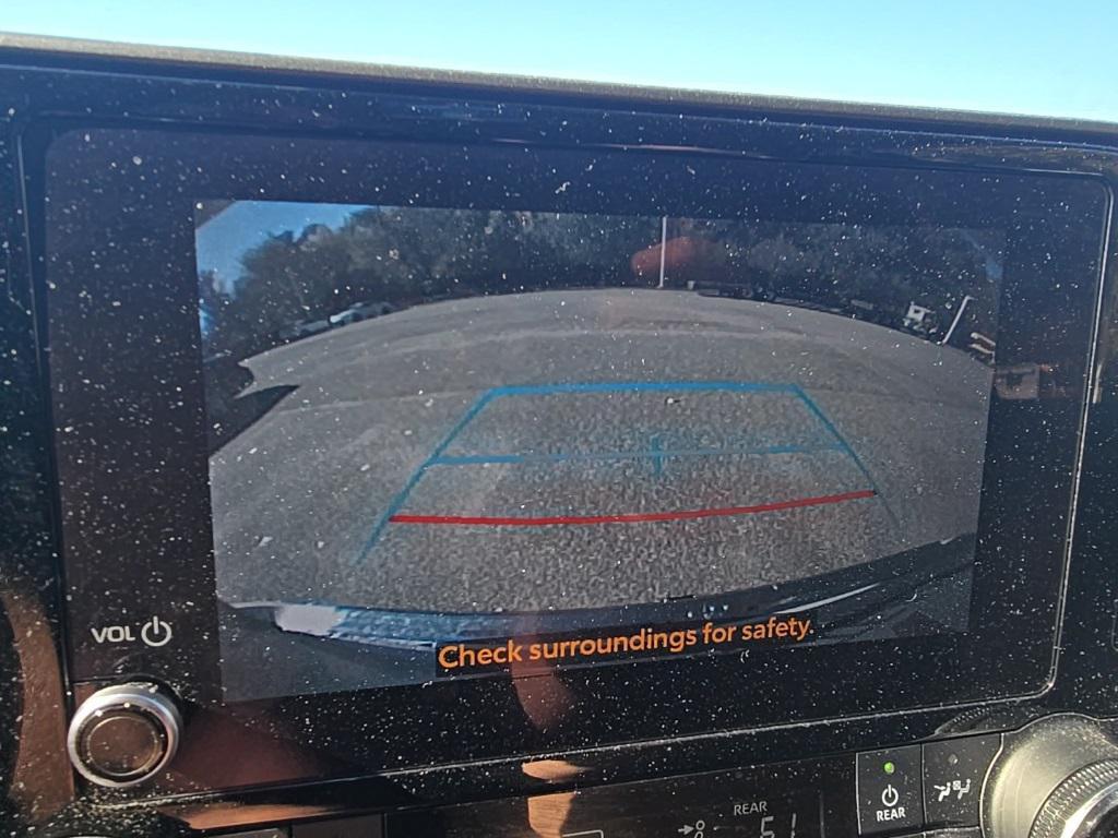 used 2023 Toyota Highlander car, priced at $28,700