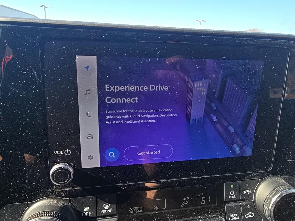 used 2023 Toyota Highlander car, priced at $28,700