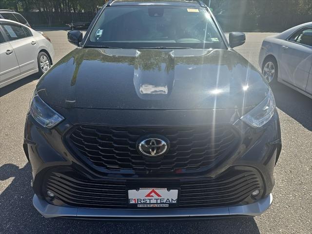 used 2022 Toyota Highlander car, priced at $36,800