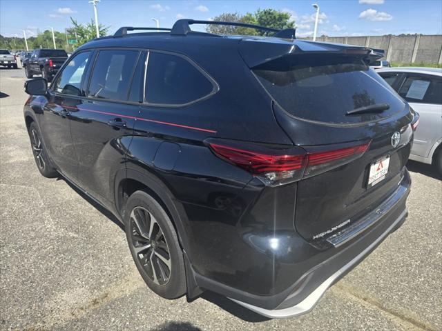 used 2022 Toyota Highlander car, priced at $36,800