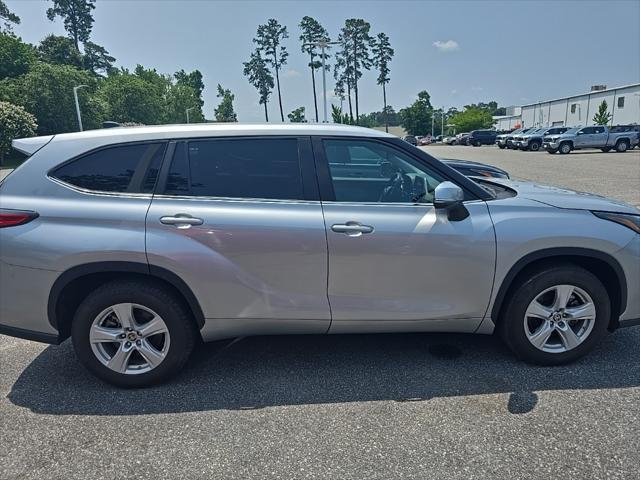 used 2023 Toyota Highlander car, priced at $35,800