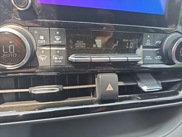 used 2023 Toyota Highlander car, priced at $35,800