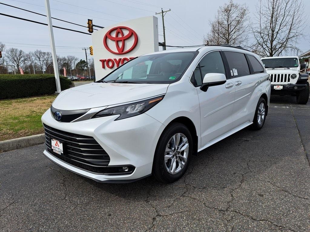 new 2025 Toyota Sienna car, priced at $47,501