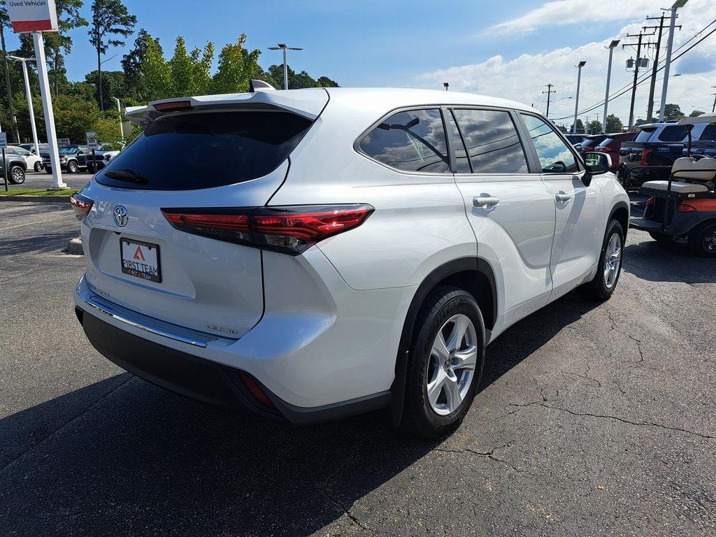 used 2023 Toyota Highlander car, priced at $35,900