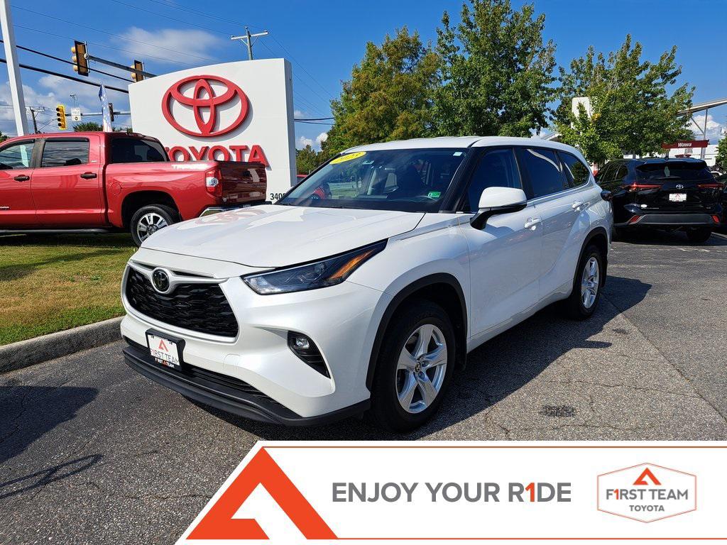 used 2023 Toyota Highlander car, priced at $35,900
