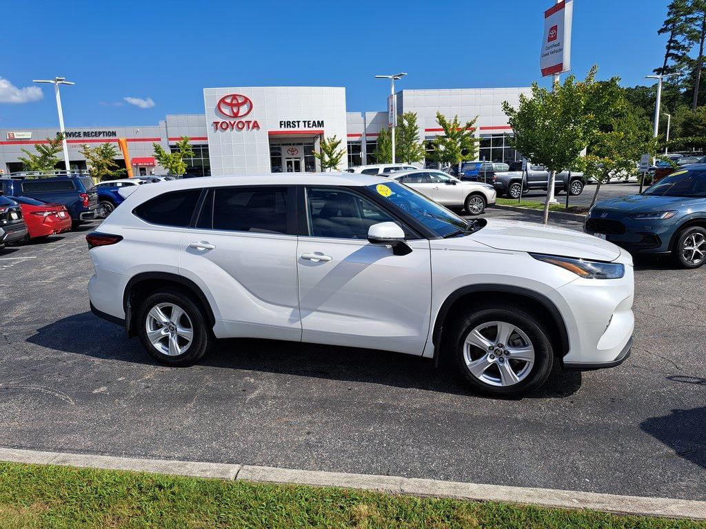 used 2023 Toyota Highlander car, priced at $35,900