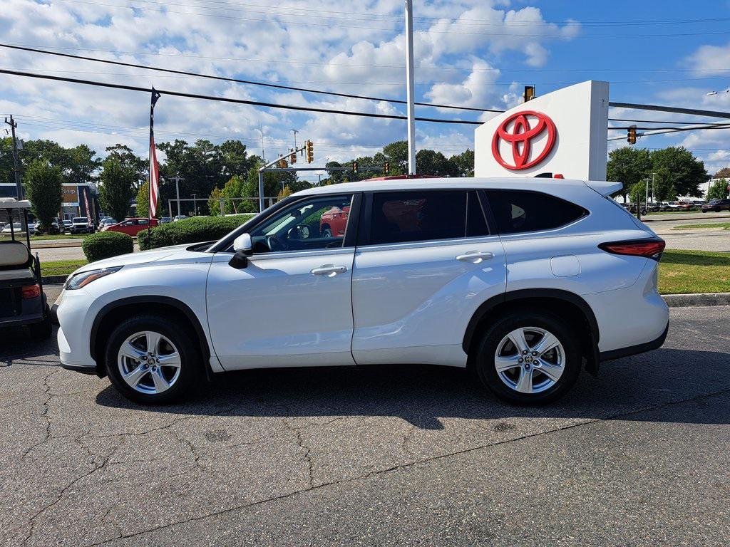 used 2023 Toyota Highlander car, priced at $35,900