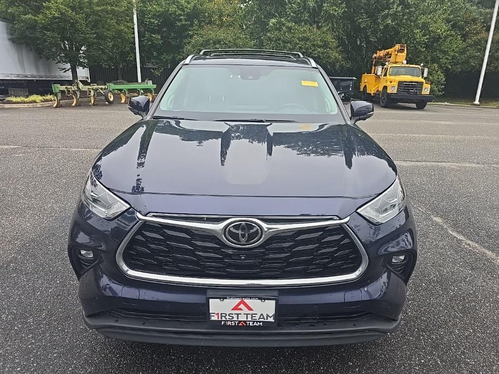 used 2023 Toyota Highlander car, priced at $39,500