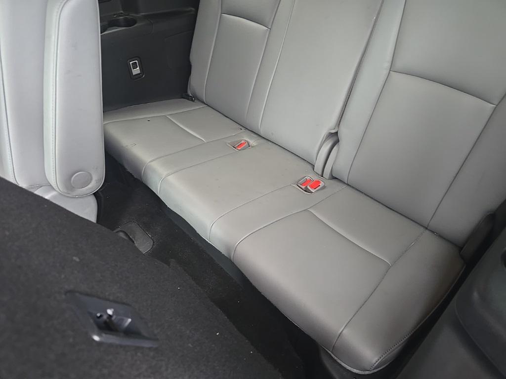 used 2023 Toyota Highlander car, priced at $39,500