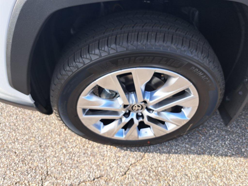 new 2025 Toyota RAV4 car, priced at $39,895