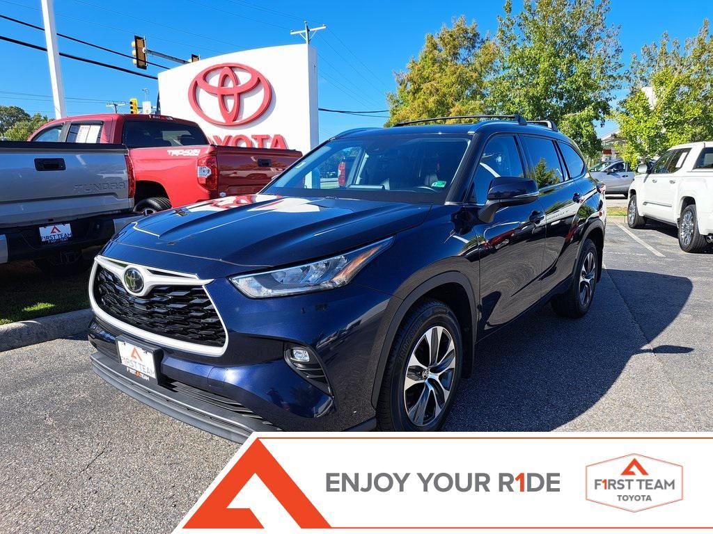 used 2020 Toyota Highlander car, priced at $31,000