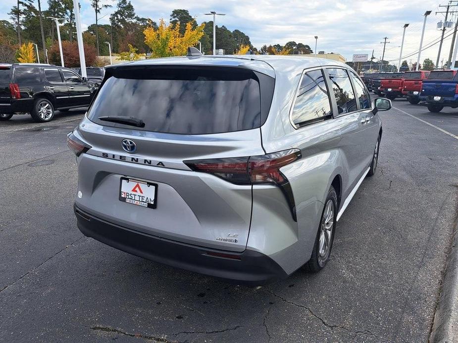 used 2023 Toyota Sienna car, priced at $40,200